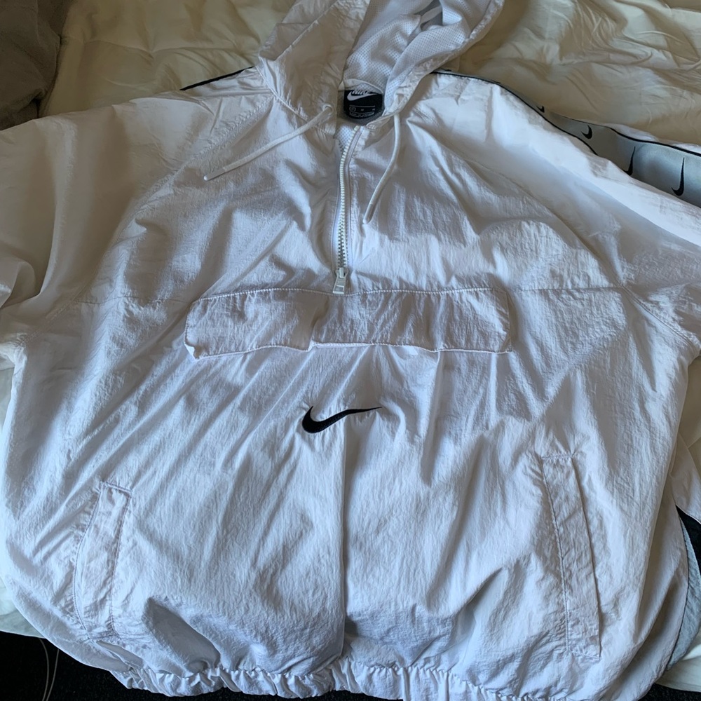 Nike WindBreak
